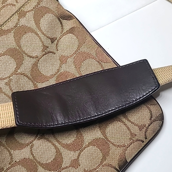 Coach Signature Jacquard Shoulder Bag Crossbody #42190 w/ hangtag - Picture 14 of 16